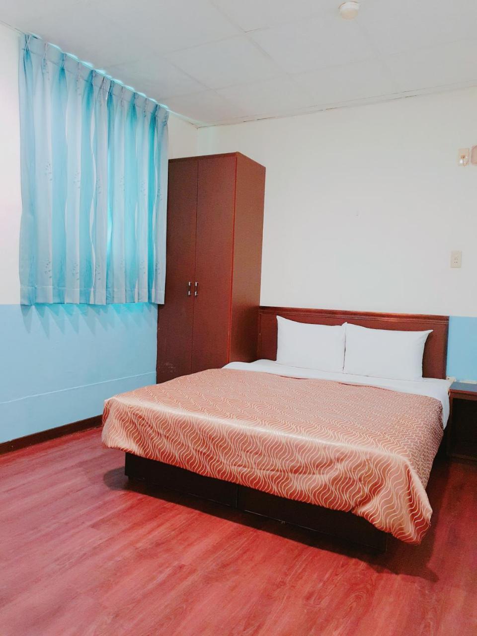Blue Ocean Hotel Kaohsiung Exterior photo